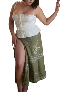 Жена съкратен топ с флорални принтом, отворени рамене, рюшами, секси топ за спагети презрамки с квадратни деколтета, майк на спагети презрамки, върховете на копчета, Y2K E Girl